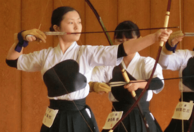 西橋奈未 部活 弓道